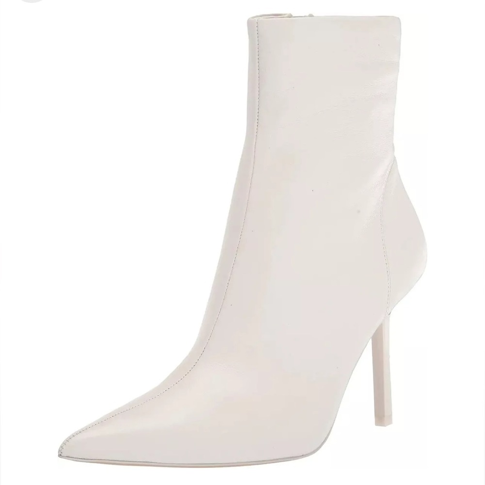 Steve Madden Womens Elysia Leather Pointed Toe Ankle Boots
